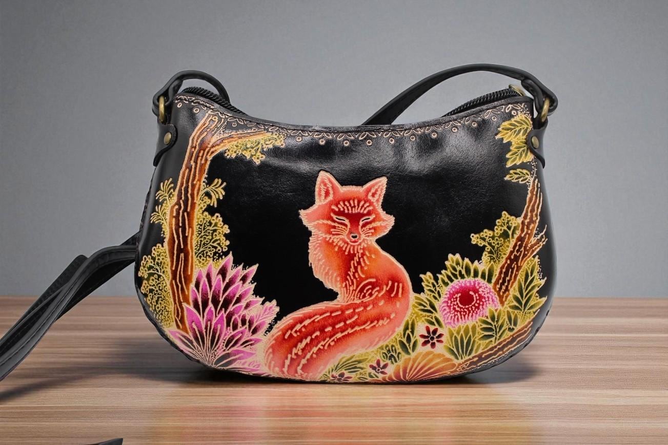 Handmade Leather Fox Crossbody Bag: Animal-Themed Mini Purse