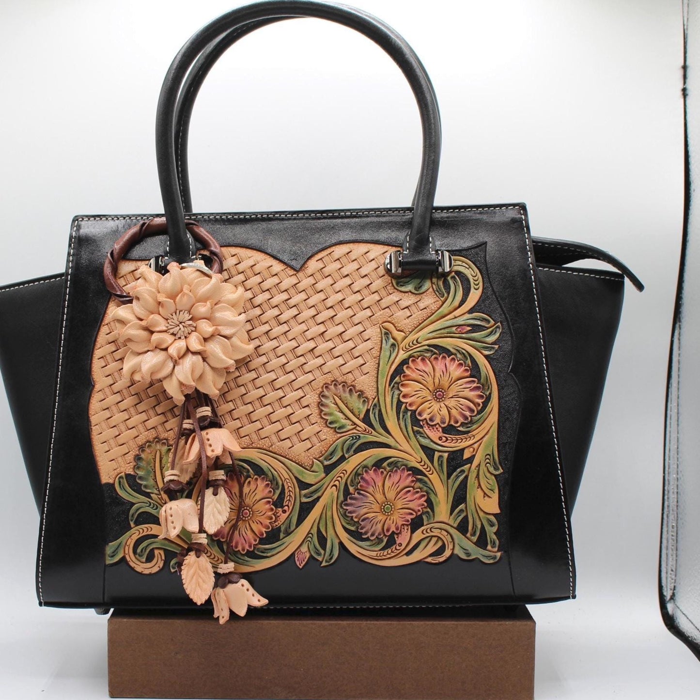 Genuine Handmade Leather Flower Keychain daisy purse charm bag charm natural color