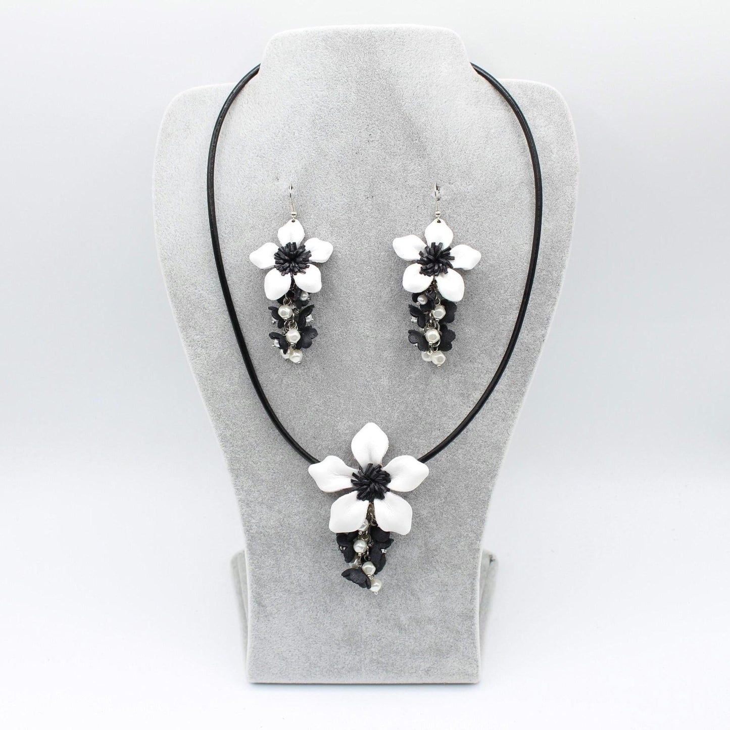 Genuine Handmade Leather Flower Necklace with Leather Flower Earrings Set black white