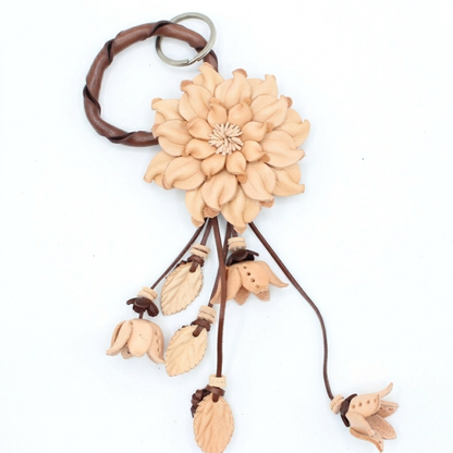 Wooden flower-shaped keychain 