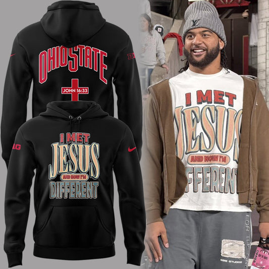 Back at Ohio State, J.T. Tuimoloau makes a statement in the I MET JESUS AND NOW IM DIFFERENT Hoodie - SG94