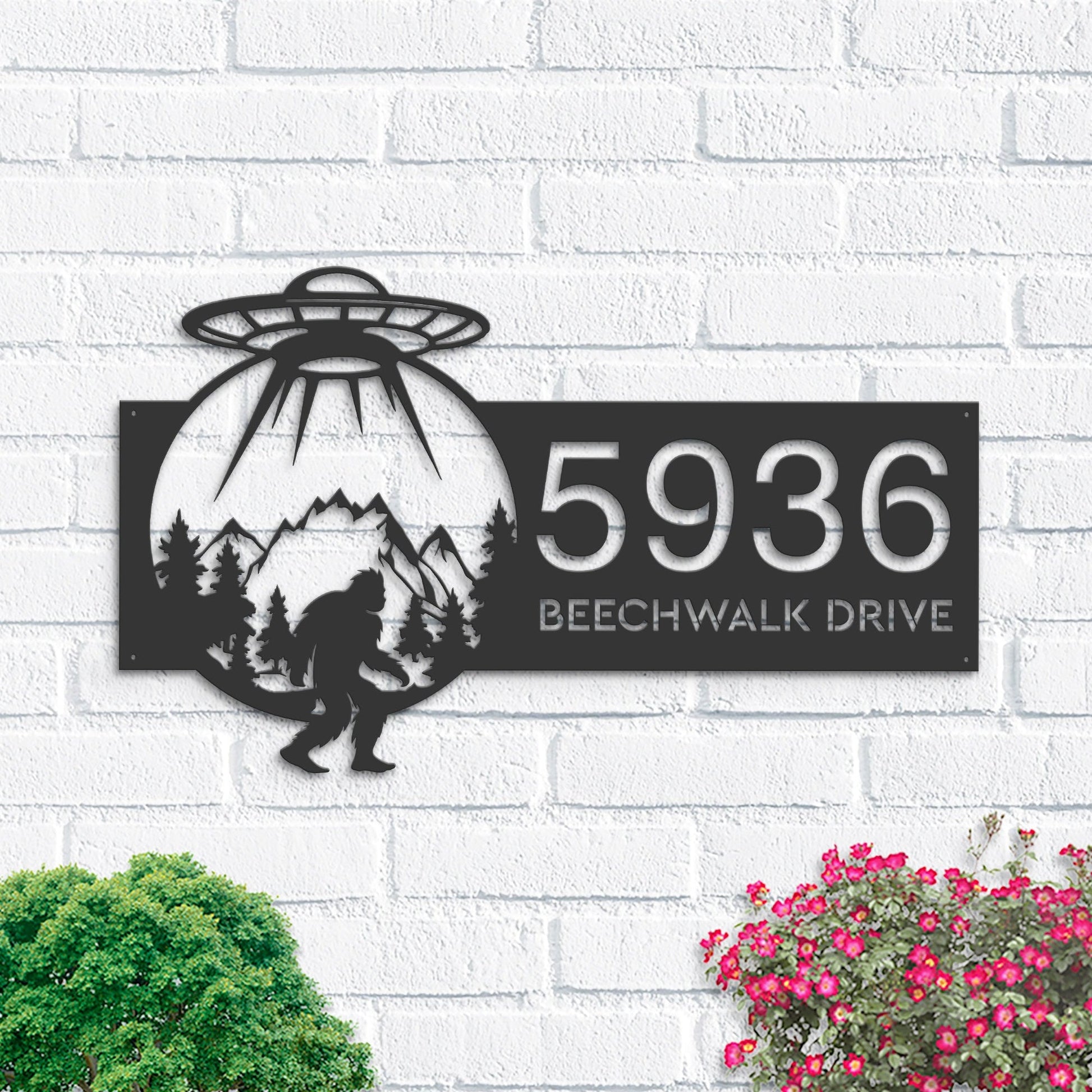 Personalized Alien UFO bigfoot sasquatch Metal Address Sign House number Hanging Address Plaque Yard Sign Outdoor Sign Garden Stake