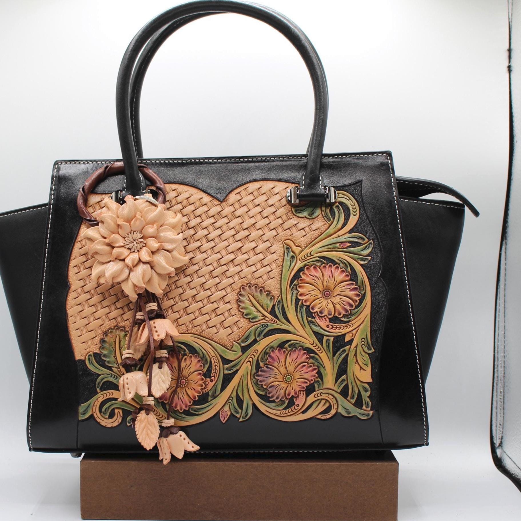 Genuine Handmade Leather Flower Keychain daisy purse charm bag charm natural color