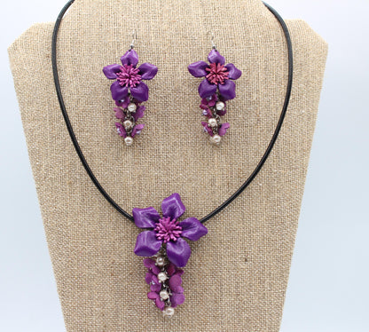 Genuine Handmade Leather Flower Necklace with  Earrings Set Jewelry Set Necklace  Earrings purple