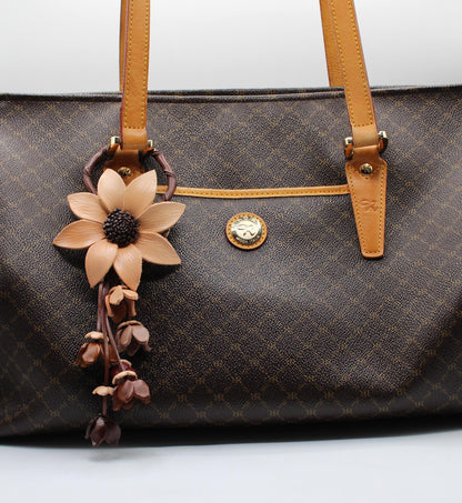 Genuine Handmade Leather Flower Keychain daisy white purse charm bag charm natural